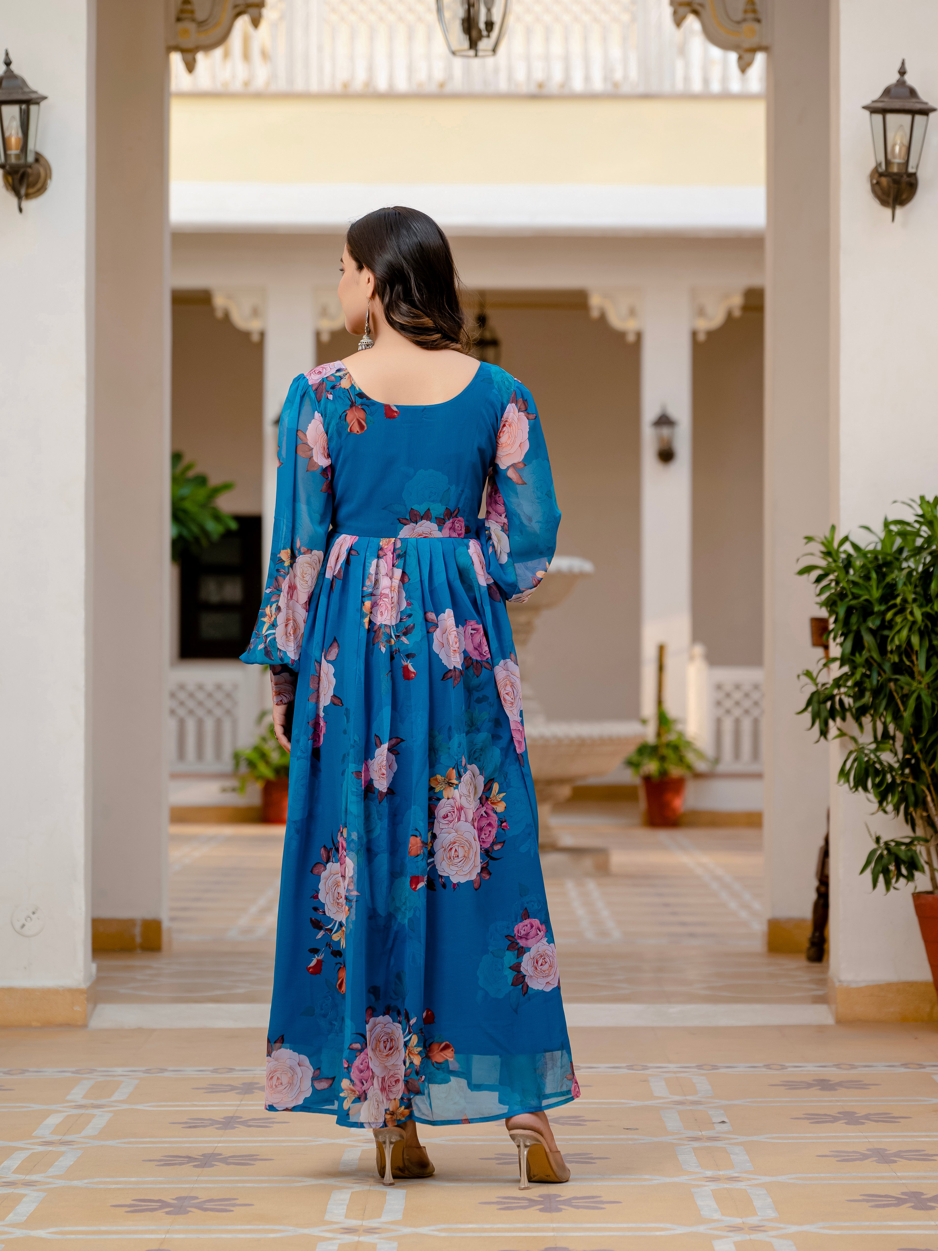 Floral Blue Georgette Flared Maxi Dress –